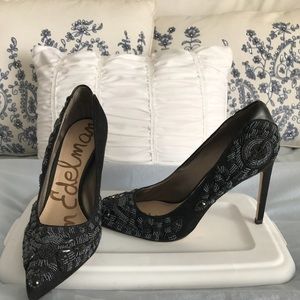 Beautiful Sam Edelman heels.